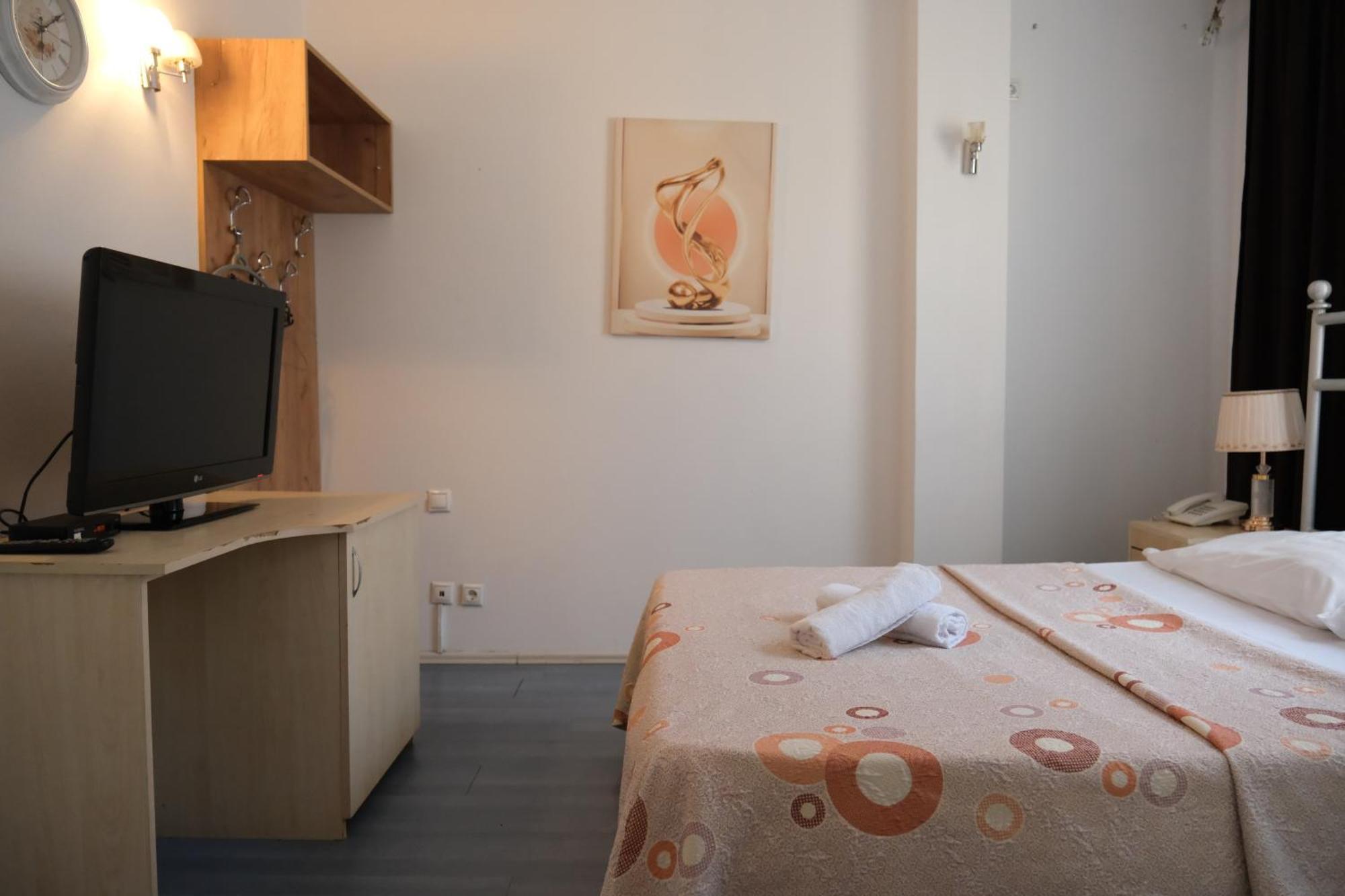 Hotel Sara & Spa Priştine Dış mekan fotoğraf