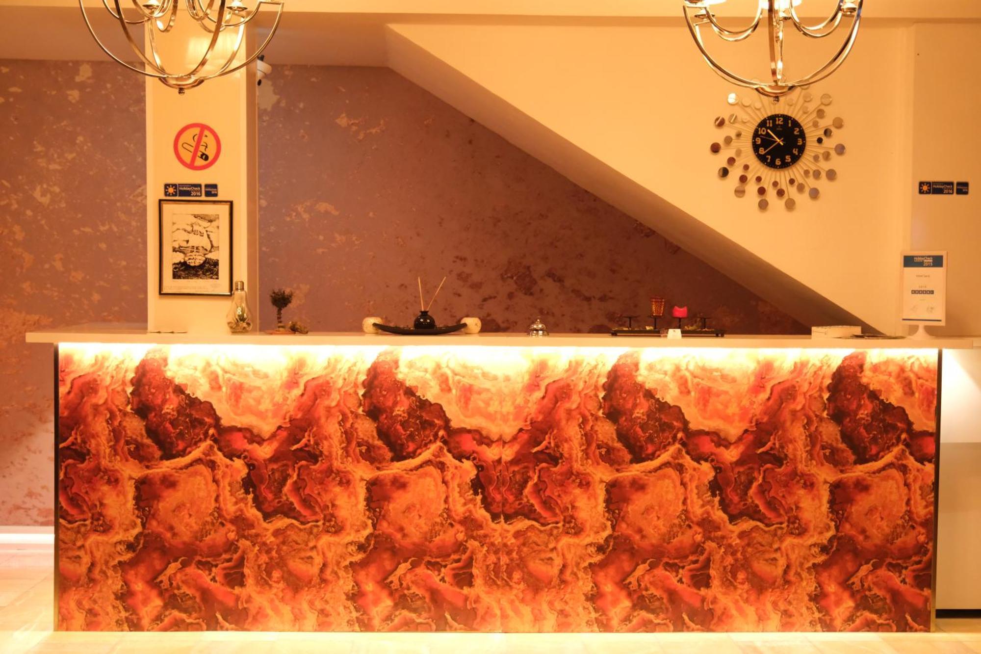 Hotel Sara & Spa Priştine Dış mekan fotoğraf